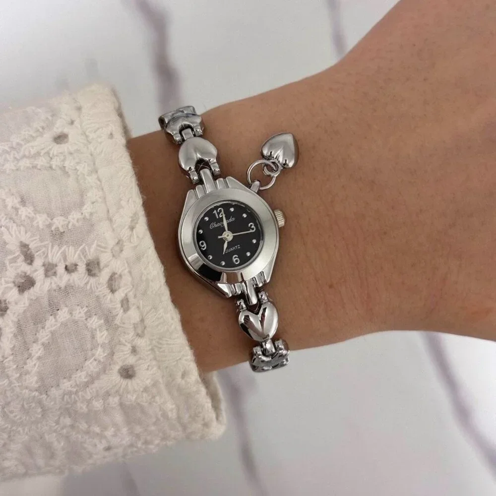 SKU0040 Retro Silver Black Heart Shape‎ Women Watch Bracelet + gift bag